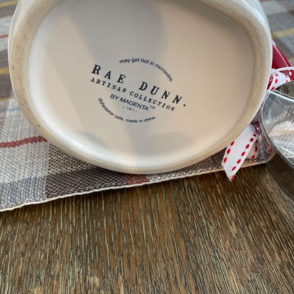 Rae Dunn COOKIES FOR SANTA Mug with Mitten Cookie Cutter & Gift Tag - Picture 6 of 7